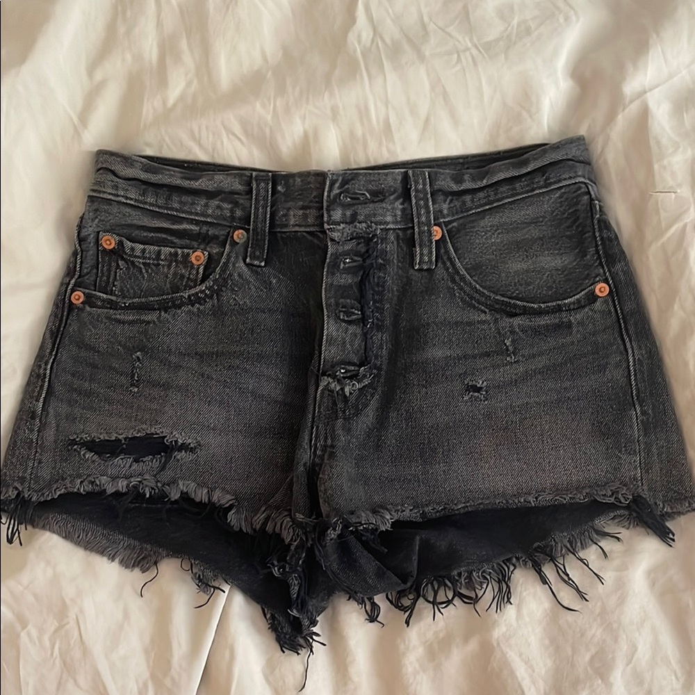 Levi’s Black Jean Shorts Distressed Size 26